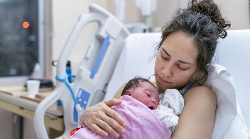 Image of mum with newborn