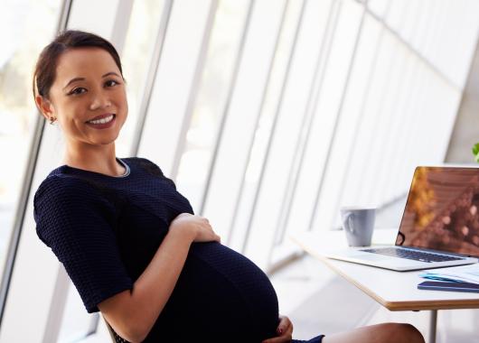 Pregnant business woman