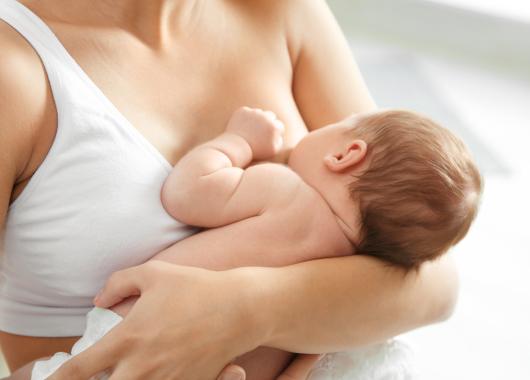 breastfeeding newborn