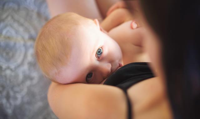 Ways to Tell If Your Baby Is Getting Enough Breast Milk