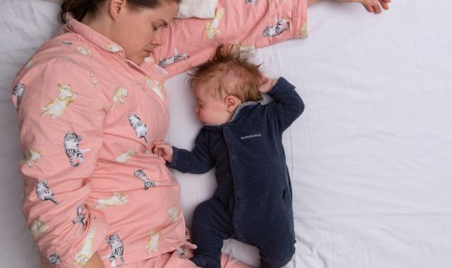 Benefits of co sleeping with your baby. Baby sleep tips.