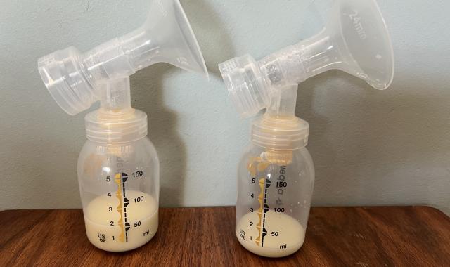 How To Fix Lopsided Milk Production From Breastfeeding  Breast milk,  Breastfeeding, Breastfeeding and pumping