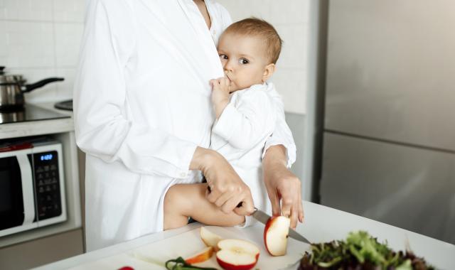 breastfeeding in kitchen