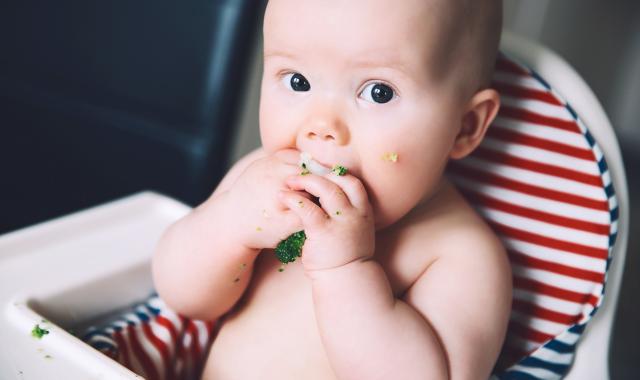 baby eating